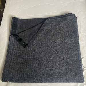 Lululemon wrap scarf